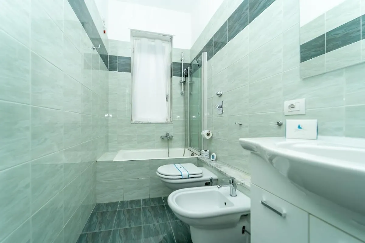Bright Apartment In מילאנו